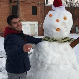 Meet your Posher, Josiah